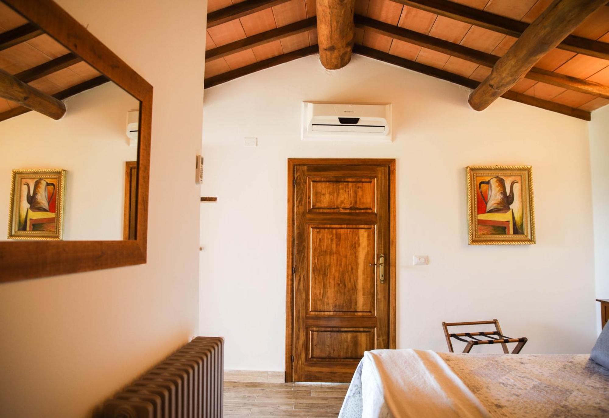 Bio Agriturismo Poggio Aione Сатурнія Екстер'єр фото